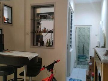 Rumah Minimalis Mulyosari Hadap Utara Row jalan 2 mobil