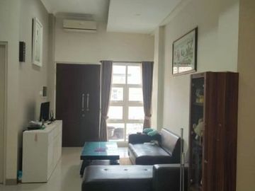 Rumah Minimalis Mulyosari Hadap Utara Row jalan 2 mobil