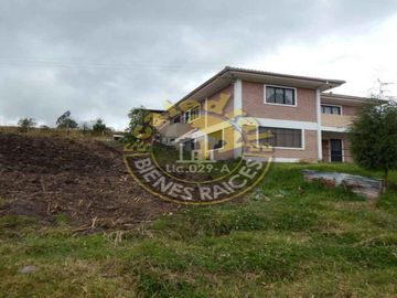 Quinta Hacienda de venta en Bellavista- Turi  – código:11304