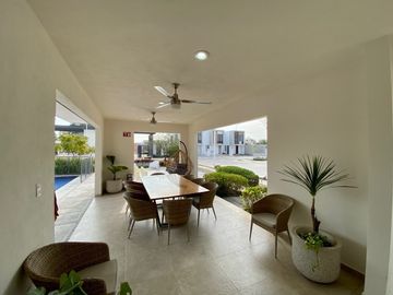 Casa en VENTA a metros de Blvd Aeropuerto en León Guanajuato 1