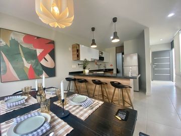 Casa en VENTA a metros de Blvd Aeropuerto en León Guanajuato 1