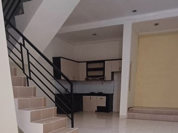 Disewa Rumah 3KT Akses Jalan 1 Mobil di daerah Tebet, Jakarta Selatan