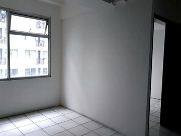 Apartemen Jarrdin 2 Br Lantai 11 Unfurnish