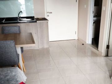 Disewakan Apartemen Springlake 3BR Furnish Lengkap Lantai 27