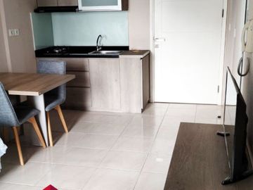Disewakan Apartemen Springlake 3BR Furnish Lengkap Lantai 27