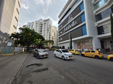 oficina en arriendo en chipichape. Cod A9191309