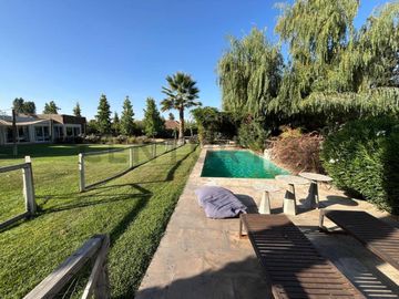 Venta Parcela Colina 5000m² Paneles Solares Tinaja Piscina