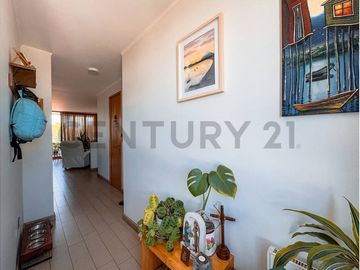 Townhouse en Venta,  4D, La Reina