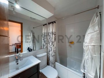 Townhouse en Venta,  4D, La Reina