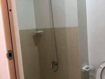 ECO-INSPIRED RFO 1 BEDROOM CONDO UNIT IN FAIRVIEW AREA