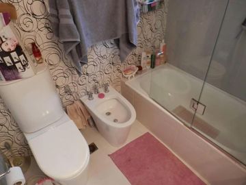VENDO GRAN PISO DE EXCELENTE CATEGORIA EN BELGRANO 5 AMBIENTES MENDOZA AL 2000