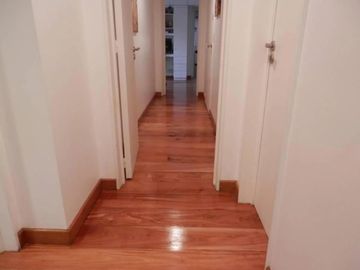 VENDO GRAN PISO DE EXCELENTE CATEGORIA EN BELGRANO 5 AMBIENTES MENDOZA AL 2000