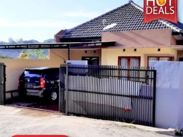 RUMAH SEKEN DI CIKUTRA AWILIGAR BANDUNG