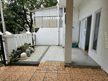 Dijual Rumah 2 Lantai Di Dalam Cluster Di Graha Raya