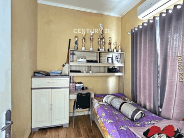 Dijual Rumah 2 Lantai Di Dalam Cluster Di Graha Raya