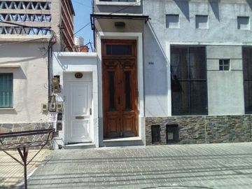 Departamento Tipo Casa en venta en Avellaneda Oeste