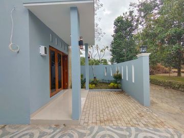 JUAL RUMAH JOGJA AREA TRIHARJO JL. MAGELANG KM 12, SLEMAN