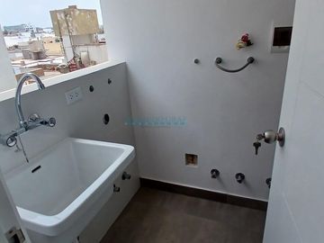 Departamentos Venta AV. Guardia Civil - Piso 4  - dúplex - SAN ISIDRO