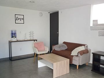 Residencia de Ensueño  Casa Amueblada con Terraza, Jacuzzi y Alberca