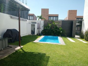 Residencia de Ensueño  Casa Amueblada con Terraza, Jacuzzi y Alberca