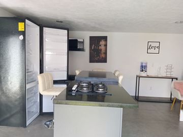 Residencia de Ensueño  Casa Amueblada con Terraza, Jacuzzi y Alberca