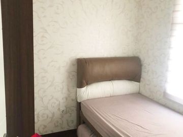 Dijual Apartemen Springlake 2BR Azolla Lt.2 Balkon ke Pool
