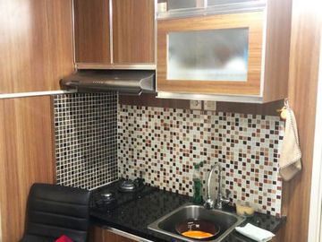 Dijual Apartemen Springlake 2BR Azolla Lt.2 Balkon ke Pool