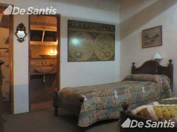 Chalet de ladrillo visto.