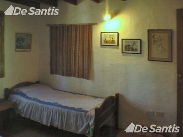 Chalet de ladrillo visto.