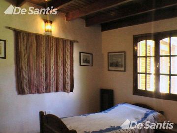 Chalet de ladrillo visto.