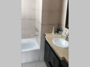 CON COCHERA - Departamento (semipiso) en Venta en Flores, 4 ambientes 2 baños 85 m2 + balcón al frente, y cochera - Juan B Alberdi 2000