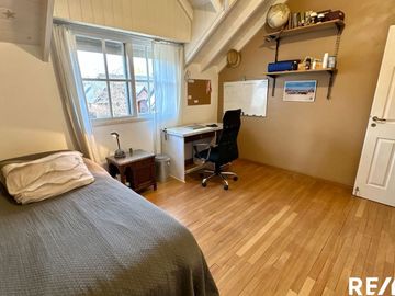 VENTA CASA GALÁPAGOS 5 AMBIENTES ,PILETA