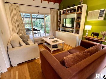 VENTA CASA GALÁPAGOS 5 AMBIENTES ,PILETA