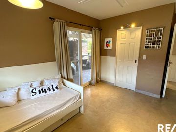 VENTA CASA GALÁPAGOS 5 AMBIENTES ,PILETA
