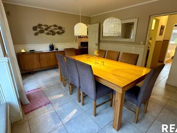 VENTA CASA GALÁPAGOS 5 AMBIENTES ,PILETA
