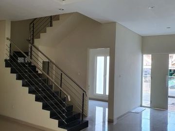 Dijual Rumah Siap Huni Di Nirwana Eksekutif, Wonorejo Rungkut Surabaya