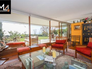 Departamento en Venta en Tuliperos/ 1er piso con jardín