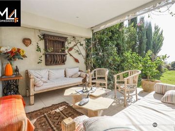 Departamento en Venta en Tuliperos/ 1er piso con jardín