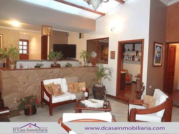 Casa de Venta–Cristóbal Colón *Parque Iberia, 4 dormitorios