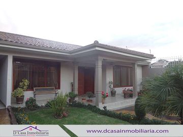 Casa de Venta–Cristóbal Colón *Parque Iberia, 4 dormitorios