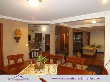 Casa de Venta–Cristóbal Colón *Parque Iberia, 4 dormitorios