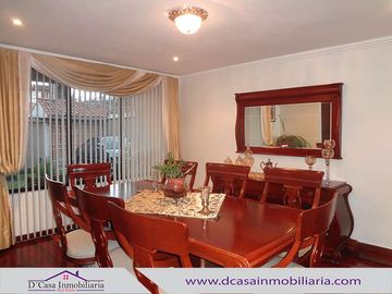 Casa de Venta–Cristóbal Colón *Parque Iberia, 4 dormitorios