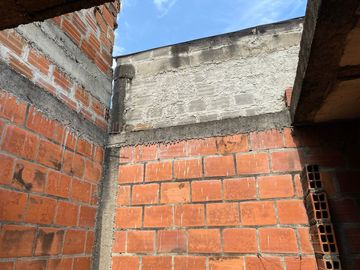 casalote en venta en nueva floresta. Cod V16526