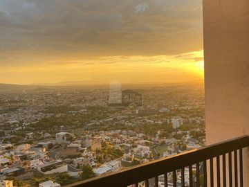 Departamentos en Venta en Adamant de 1 hab, El Campanario, Querétaro