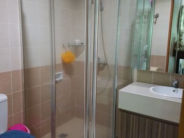 Disewakan Hamptons Park Tipe 2+1 BR View City dengan Desain Menawan APT-A3058