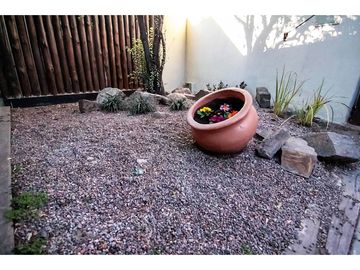 VENTA CASA- CALLE PUEYRREDON- LUJAN - MENDOZA
