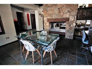 VENTA CASA- CALLE PUEYRREDON- LUJAN - MENDOZA