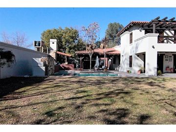 VENTA CASA- CALLE PUEYRREDON- LUJAN - MENDOZA