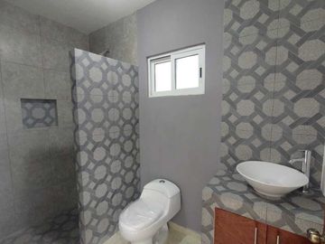 CASA NUEVA EN VENTA CON RECAMARA EN P.B. FRACCIONAMIENTO FLORESTA EN ZONA ALTA