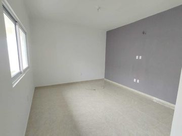 CASA NUEVA EN VENTA CON RECAMARA EN P.B. FRACCIONAMIENTO FLORESTA EN ZONA ALTA